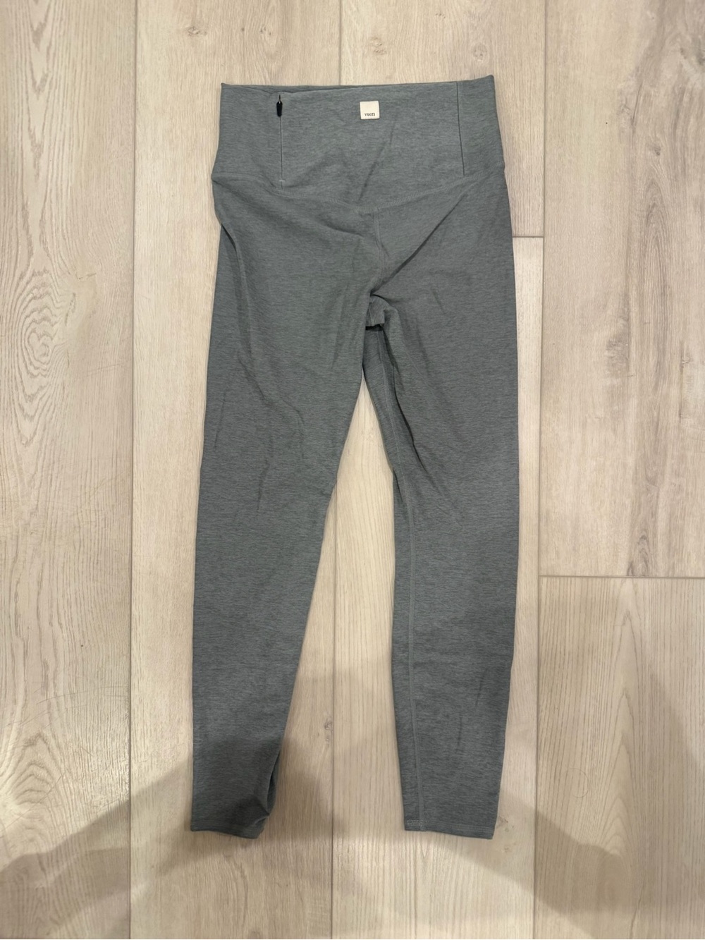 Vuori clean elevation legging heather light blue size small